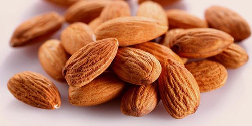 Seven benefits of eating almonds
